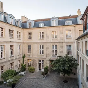  Hostel Mije Marais